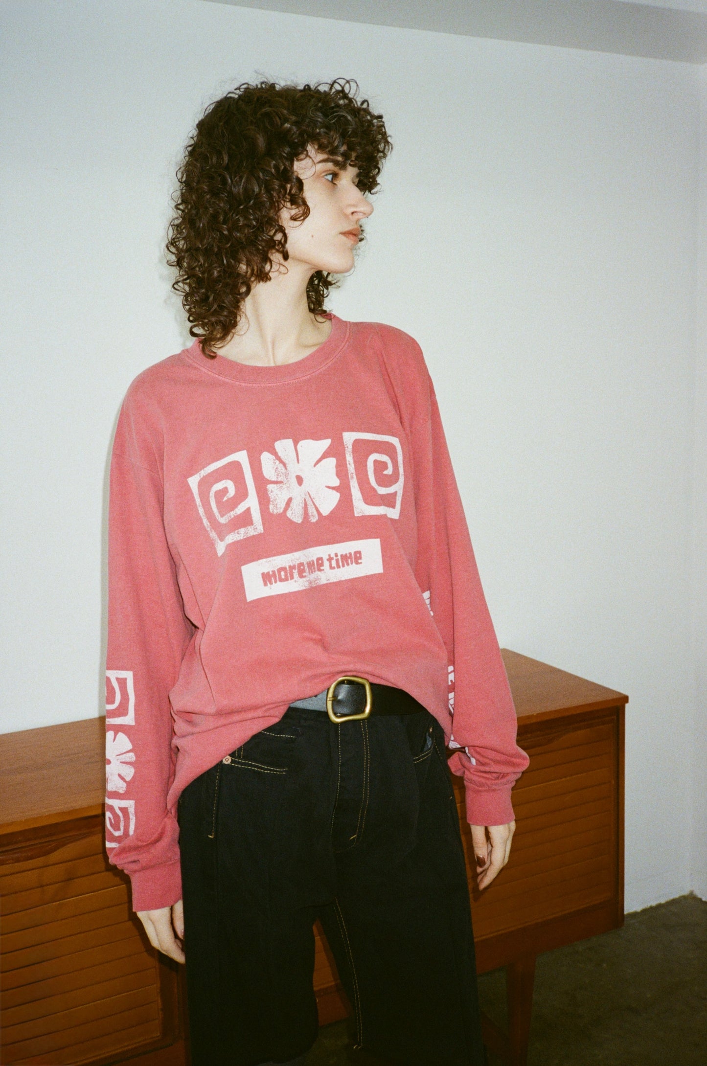 ME TIME LONG T-SHIRT