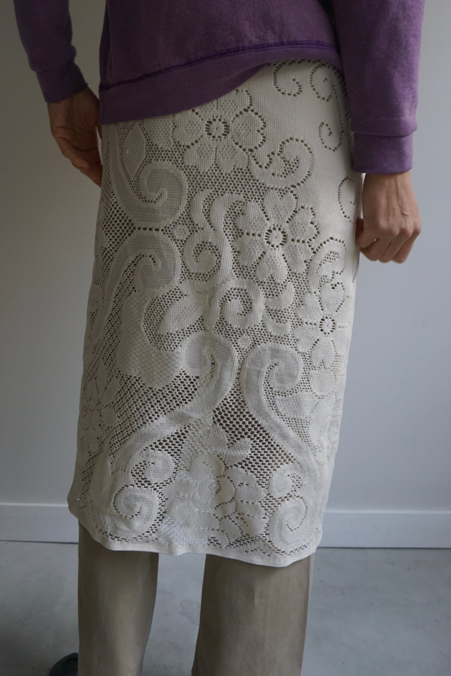 LACE SKIRT CREAM-2