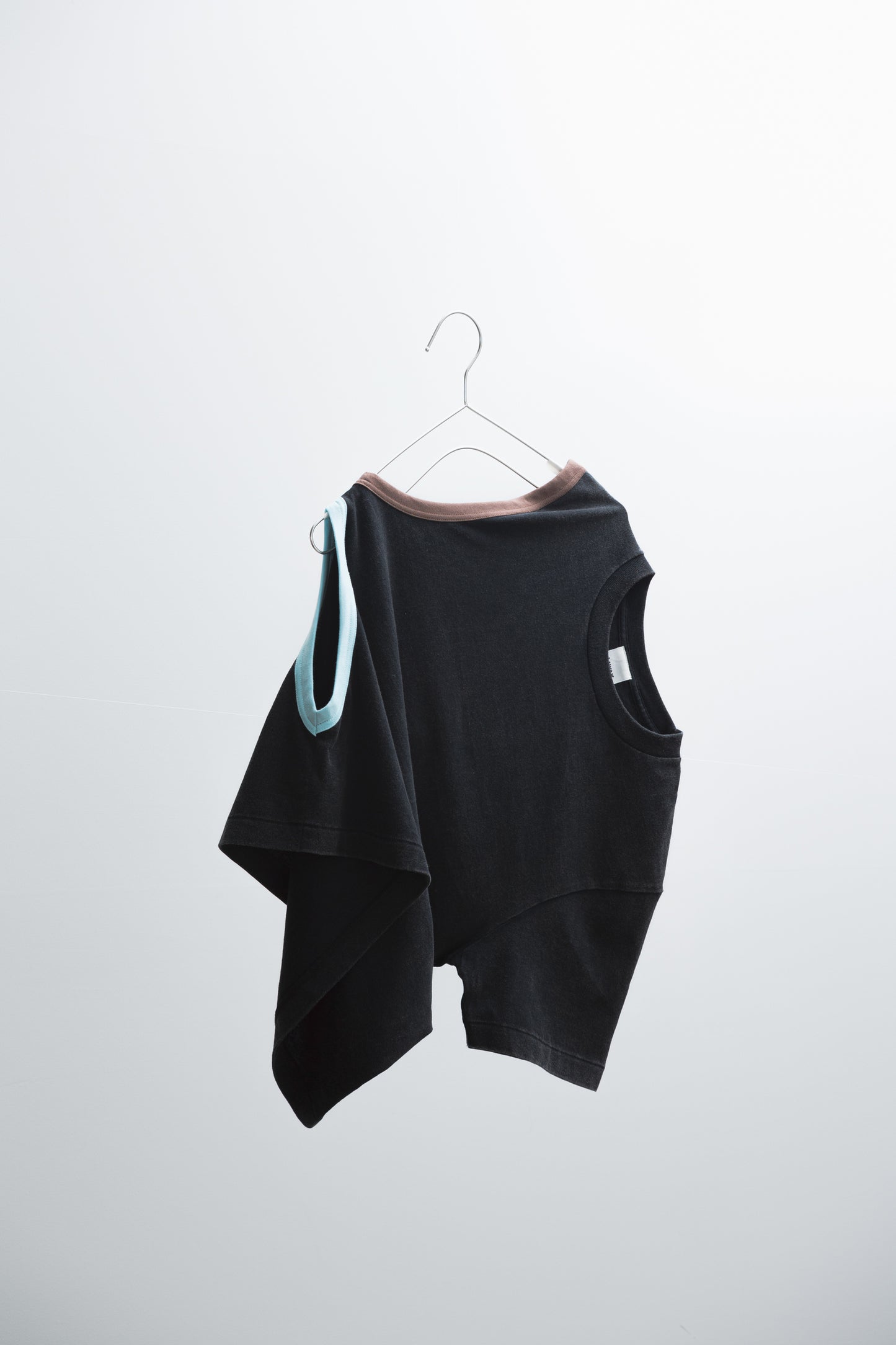 TWO TONE ASYMMETRY T-SHIRT