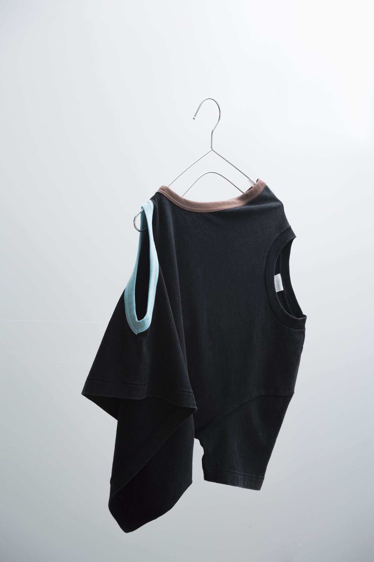 TWO TONE ASYMMETRY T-SHIRT