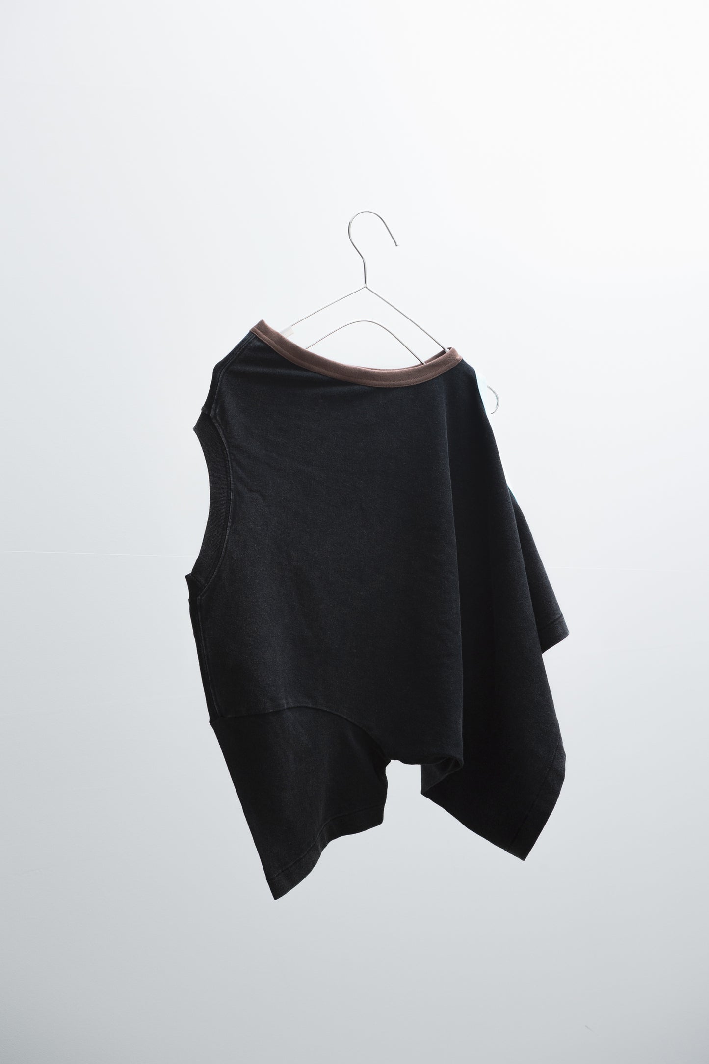 TWO TONE ASYMMETRY T-SHIRT