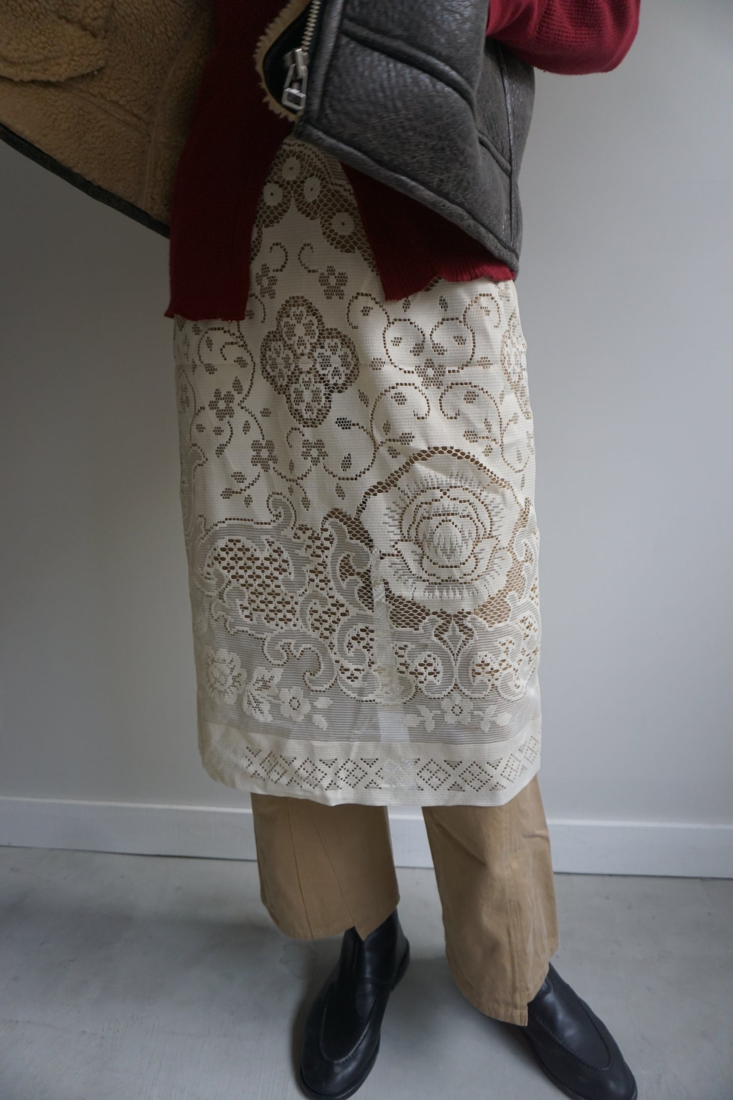 LACE SKIRT CREAM-4