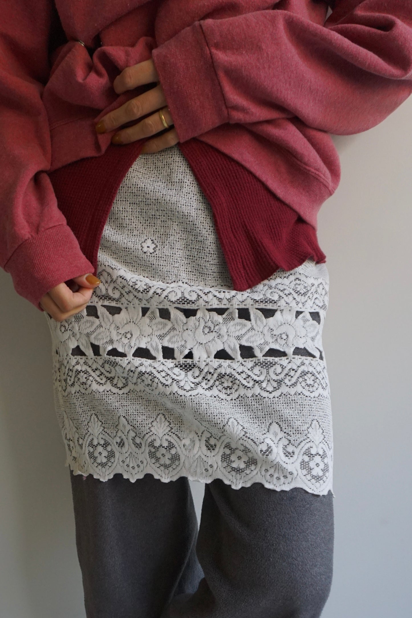 LACE SKIRT CREAM-1