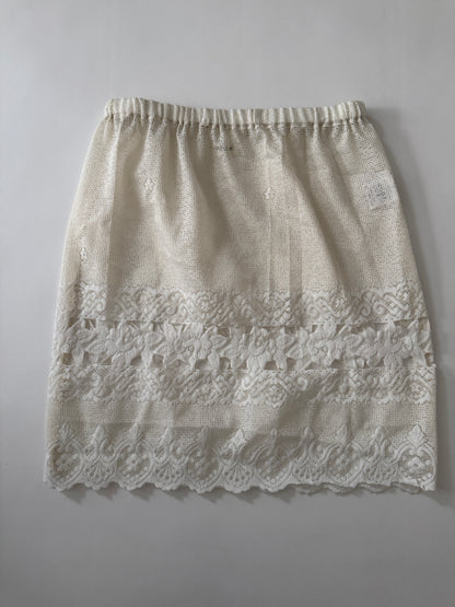 LACE SKIRT CREAM-1