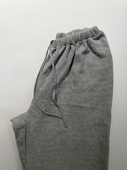 LOOSE SWEAT PANTS