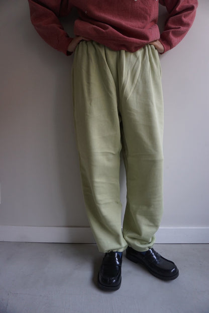 LOOSE SWEAT PANTS