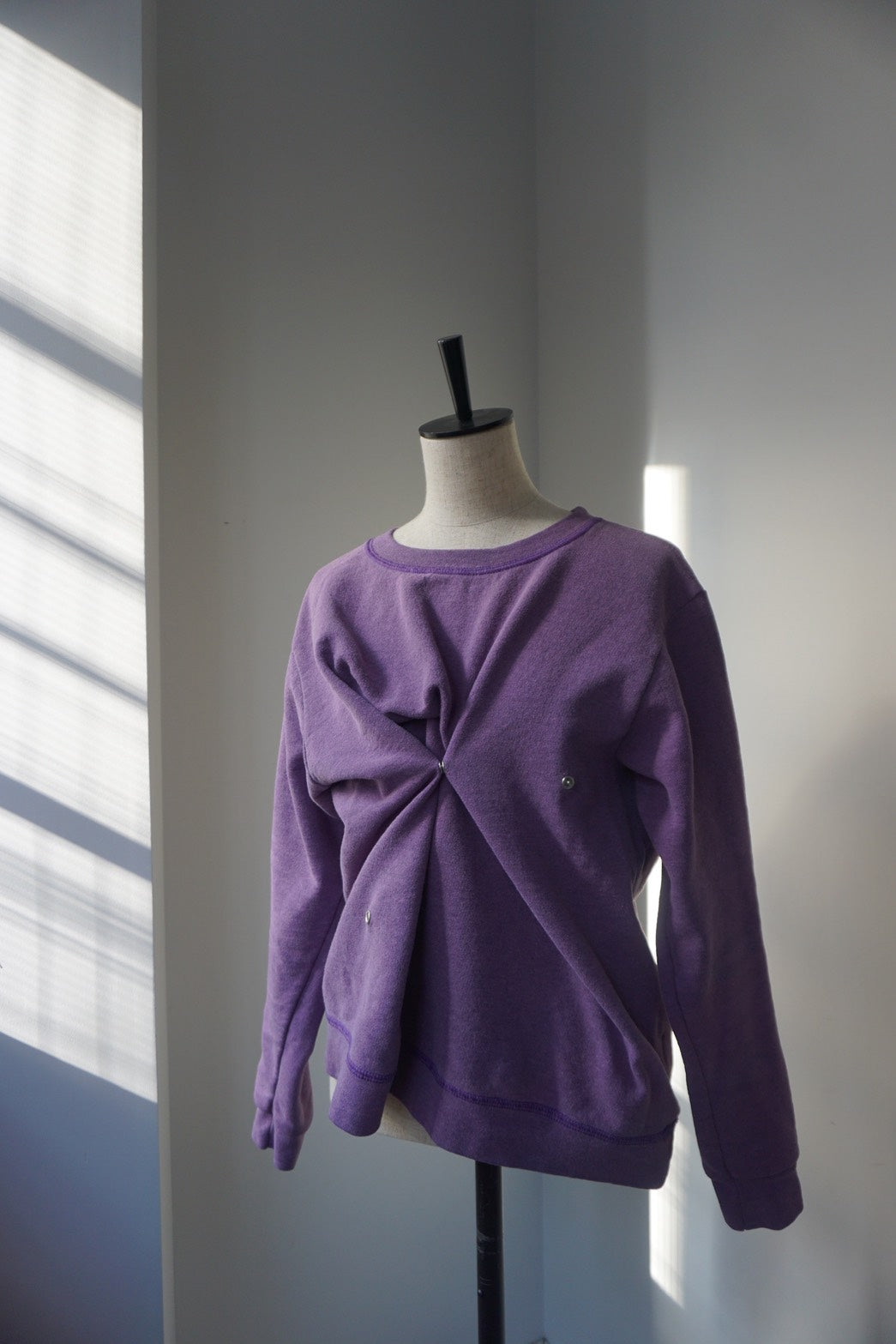 SNAP BUTTON BLEACH SWEAT-4